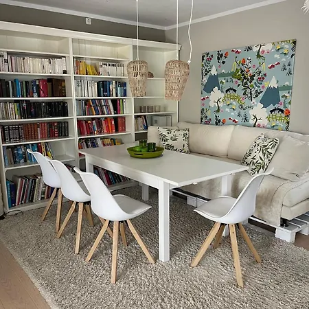 Mit 3 Schlafzimmer Apartamento *