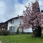 Apartamento Mit 3 Schlafzimmer Irschenberg